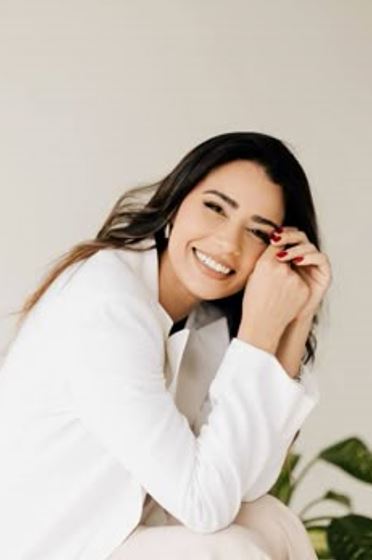 Julie Enez